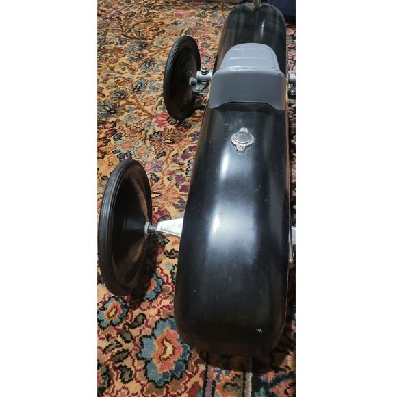 RARE - HTF - Pottery Barn retro vintage style Batman Batmobile Ride-On - Picture 7 of 10